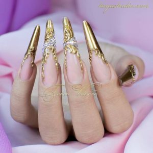 کاشت ناخن روسی کاشت میندال